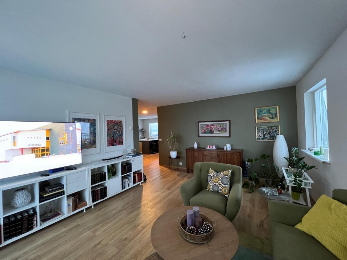 Jm Homestay - A Cozy Two Bedroom Apartment 雷克雅維克 外观 照片