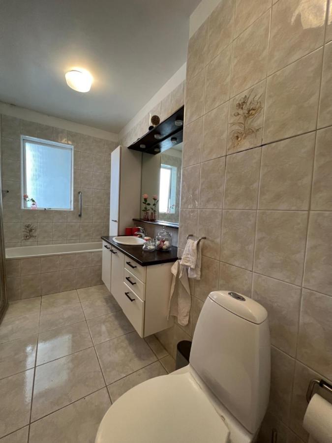 Jm Homestay - A Cozy Two Bedroom Apartment 雷克雅維克 外观 照片