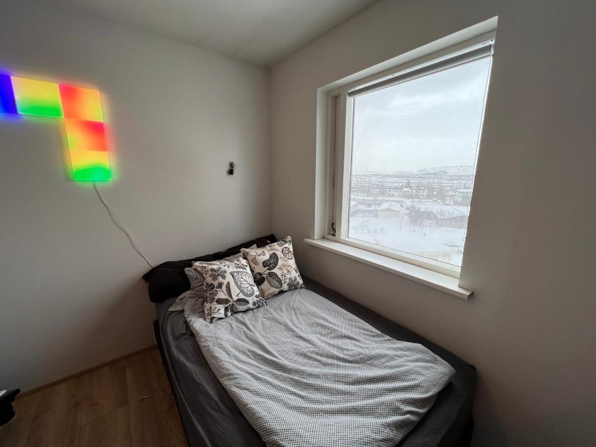 Jm Homestay - A Cozy Two Bedroom Apartment 雷克雅維克 外观 照片